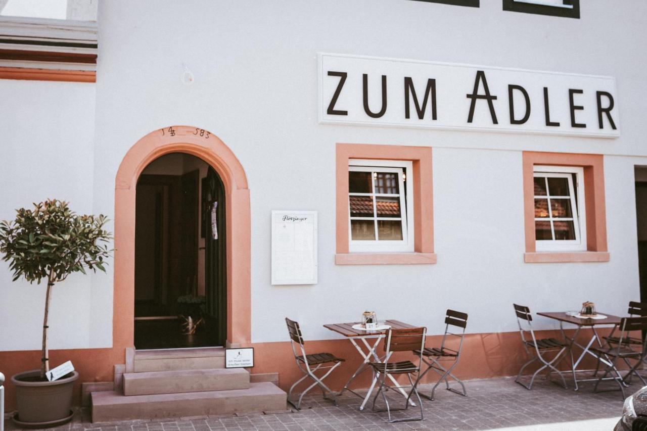 Großwallstadt Gasthaus Zum Adler מראה חיצוני תמונה